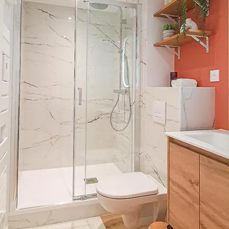 Appartement A L'ombre Des Pins, Neuf, Elegant, Parking Gratuit, Netflix, Au Calme A 100m De L'ocean *