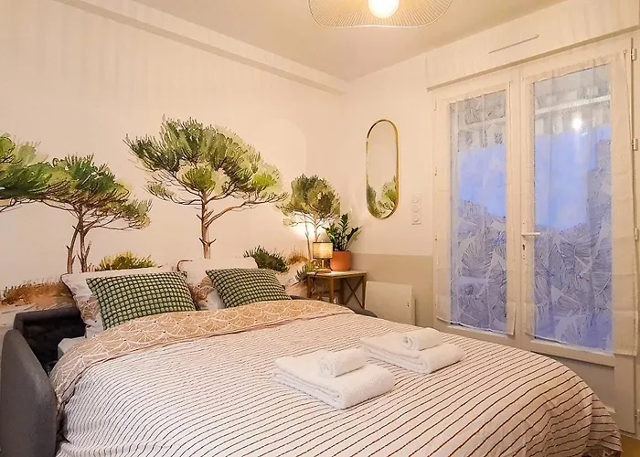 Appartamento A L'ombre Des Pins, Neuf, élégant, Parking Gratuit, Netflix, Au Calme à 100m De L'océan Les Sables-dʼOlonne