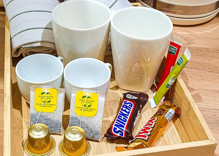 A L'ombre Des Pins, Neuf, élégant, Parking Gratuit, Netflix, Au Calme à 100m De L'océan *