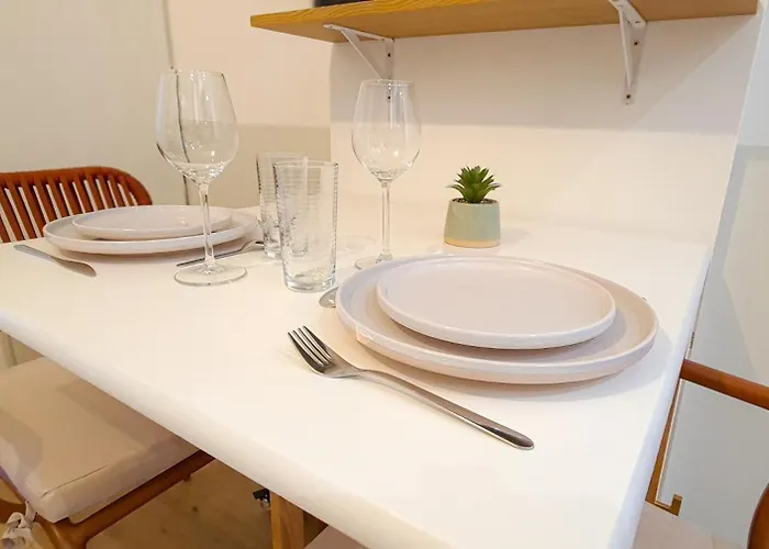 A L'ombre Des Pins, Neuf, élégant, Parking Gratuit, Netflix, Au Calme à 100m De L'océan * Les Sables-dʼOlonne