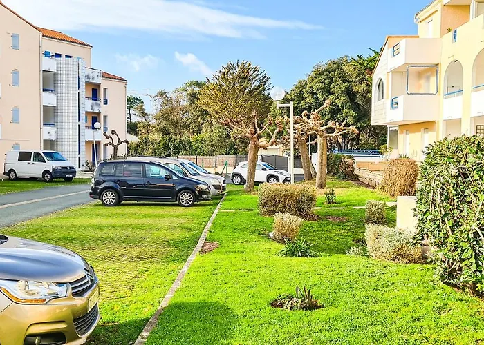 A L'ombre Des Pins, Neuf, élégant, Parking Gratuit, Netflix, Au Calme à 100m De L'océan Appartamento Les Sables-dʼOlonne