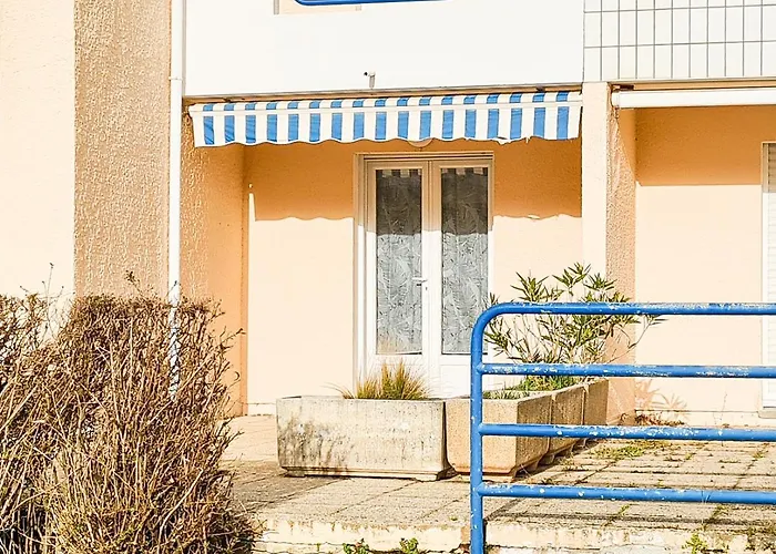 A L'ombre Des Pins, Neuf, élégant, Parking Gratuit, Netflix, Au Calme à 100m De L'océan *