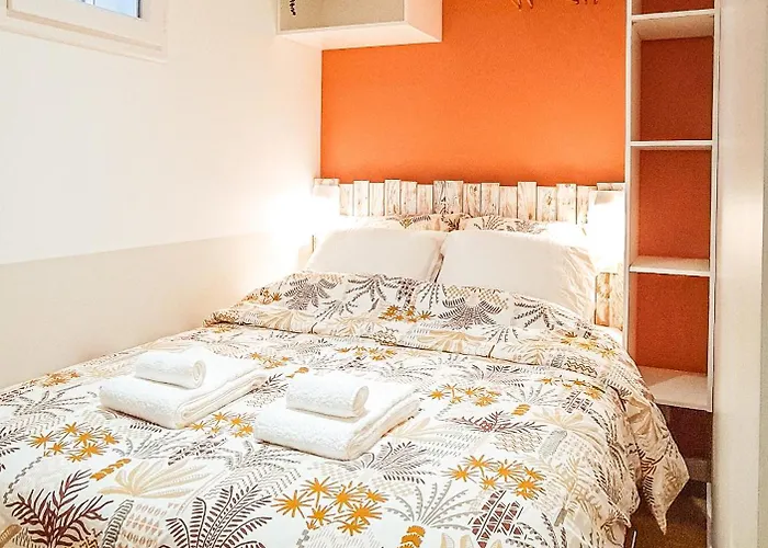 Appartamento A L'ombre Des Pins, Neuf, élégant, Parking Gratuit, Netflix, Au Calme à 100m De L'océan Les Sables-dʼOlonne